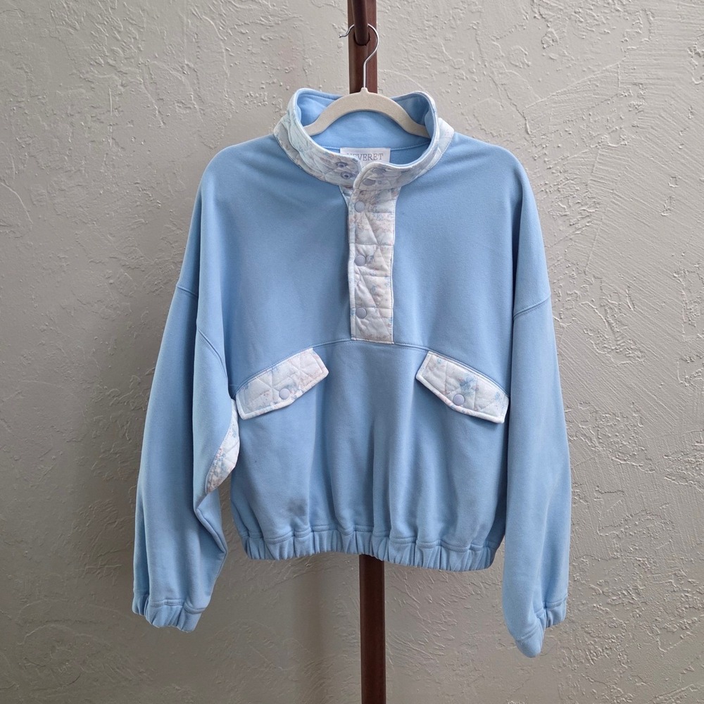 T98. Blue‎ Quilted Floral Contrast Snap Pullover Sweatshirt